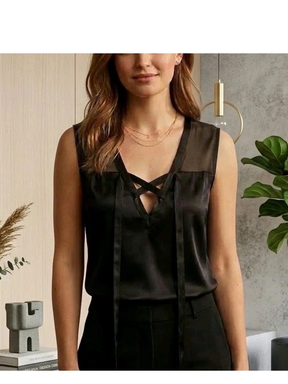 Vintage Y2K The Limited Black Sleeveless V-Neck Camisole with Crisscross Straps